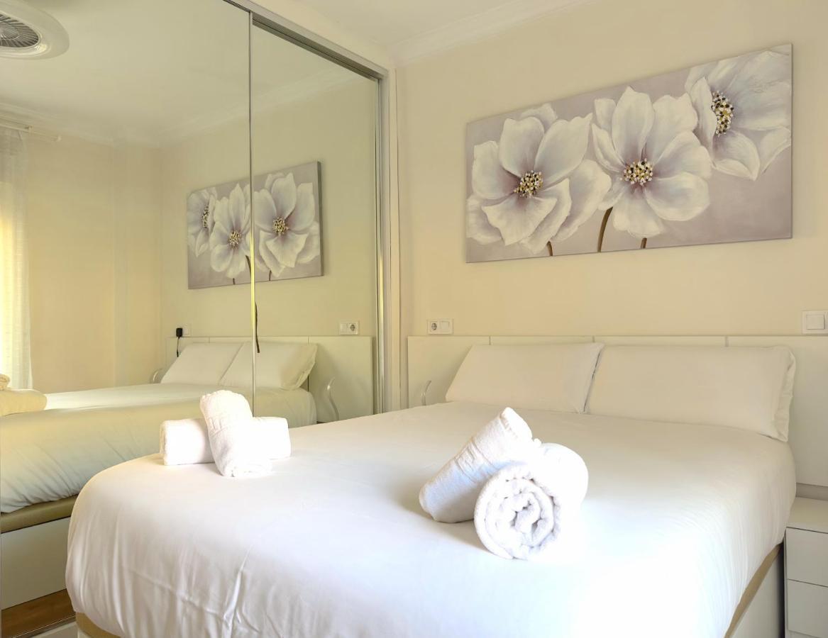 Ayala Malaga City Center 6Pax 外观 照片