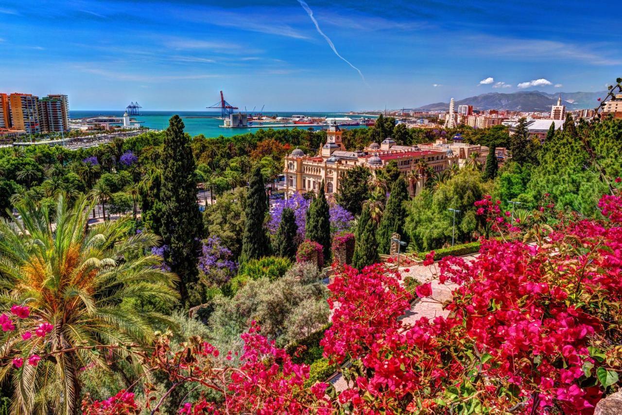 Ayala Malaga City Center 6Pax 外观 照片